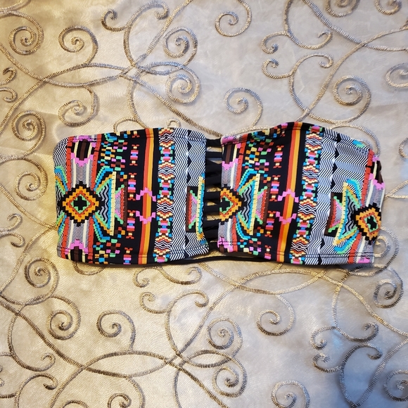 VS & Forever 21 Bandeau Bikini Tops - Picture 2 of 9